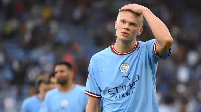 Haaland chỉ đ&iacute;ch danh hậu vệ ng&aacute;n nhất mỗi khi phải đối đầu