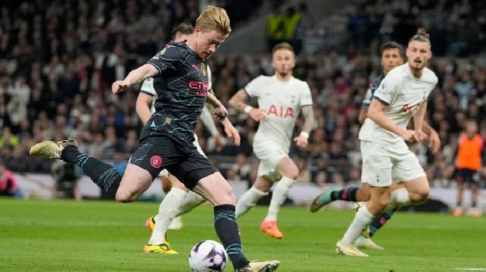 VAR g&acirc;y tranh c&atilde;i lớn ở b&agrave;n thắng của Man City