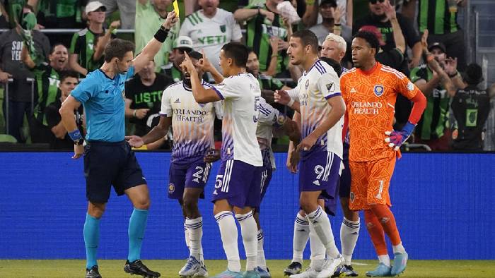 Soi k&egrave;o phạt g&oacute;c New England vs Orlando, 6h37 ng&agrave;y 16/6