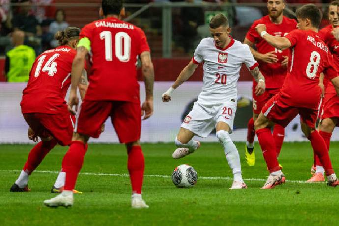 Soi k&egrave;o g&oacute;c Ba Lan vs H&agrave; Lan, 20h00 ng&agrave;y 16/6