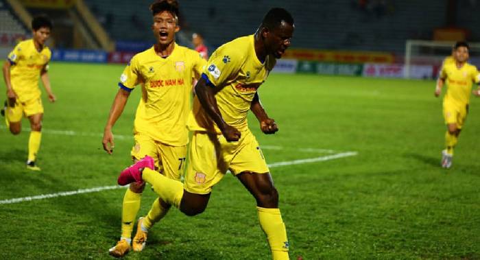 Ph&acirc;n t&iacute;ch k&egrave;o hiệp 1 B&igrave;nh Định vs Nam Định, 18h ng&agrave;y 15/7