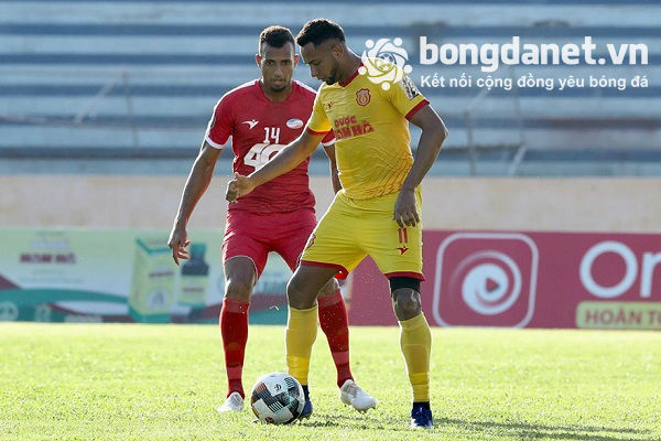 Nam Định vs Quảng Nam (17h 17/8): Đội kh&aacute;ch ph&aacute; dớp Thi&ecirc;n Trường?