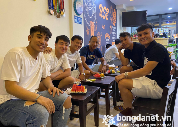 Vị b&aacute;c sỹ U23 Việt Nam đa t&agrave;i v&agrave; 'đứa con tinh thần' vạn người m&ecirc;