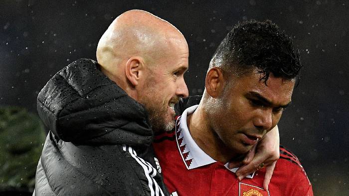 Ten Hag chốt đạo luật mới ở M.U: Số 2 l&agrave;m Casemiro 'to&aacute;t mồ h&ocirc;i'