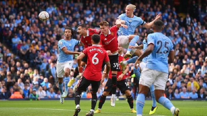 Si&ecirc;u m&aacute;y t&iacute;nh dự đo&aacute;n MU c&oacute; nguy cơ xuống hạng cao hơn dự c&uacute;p C1