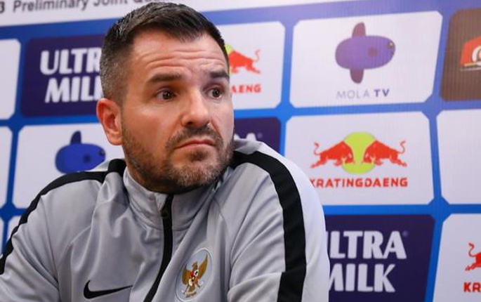 HLV McMenemy &lsquo;t&acirc;m phục khẩu phục&rsquo; chiến thắng của Việt Nam