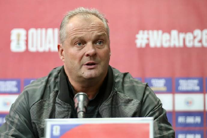 HLV Philippines: 'T&ocirc;i muốn g&acirc;y bất ngờ cho tuyển Việt Nam'