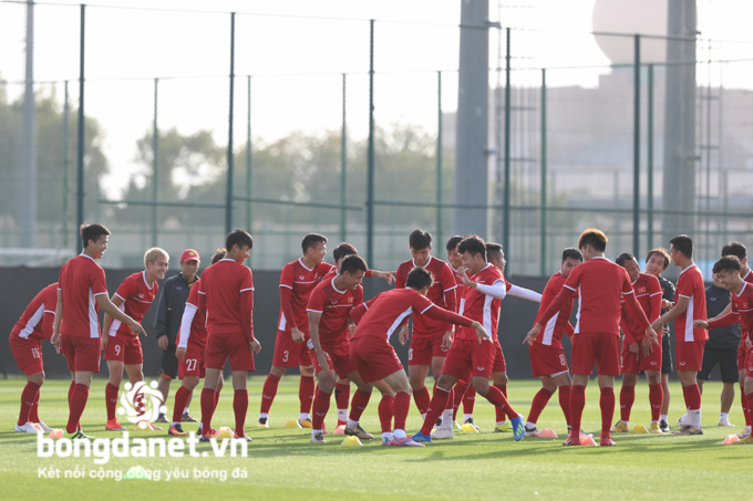 B&aacute;o ch&acirc;u &Aacute; chọn Th&agrave;nh Chung thay Duy Mạnh, C&ocirc;ng Phượng đ&aacute; ch&iacute;nh