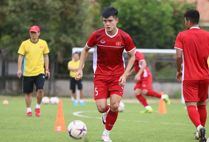 Chuyển nhượng V.League 16/1: Trung vệ ĐTVN chia tay Thanh H&oacute;a