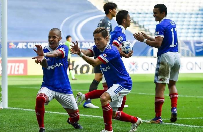 Soi k&egrave;o phạt g&oacute;c Kawasaki Frontale vs Yokohama Marinos, 17h ng&agrave;y 17/2