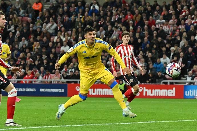 Nhận định, soi k&egrave;o Leeds United vs Sunderland, 3h00 ng&agrave;y 18/2: Đ&ograve;i lại ng&ocirc;i đầu