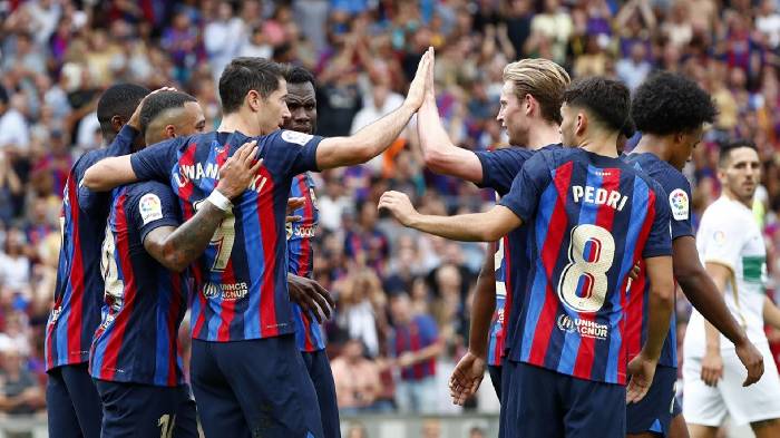 Tin Barca 16/3: Thần đồng bị đem rao b&aacute;n; Barca chốt tương lai với Xavi