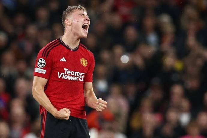 MU đ&oacute;n h&agrave;ng loạt ng&ocirc;i sao trở lại trước đại chiến Liverpool 