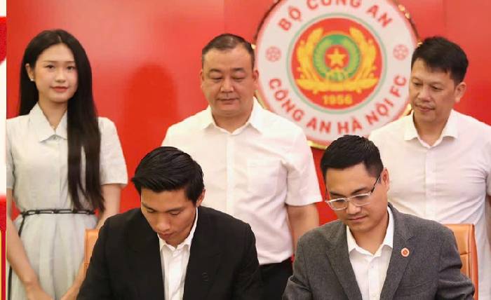 CAHN gia hạn hợp đồng với Văn Hậu v&agrave; Alan