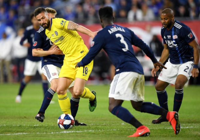 Hazarld đ&aacute; ch&iacute;nh, Chelsea đ&egrave; bẹp New England