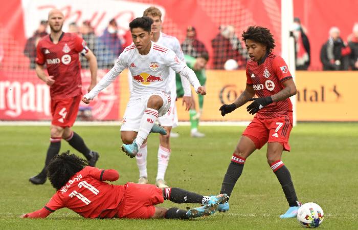 Nhận định, soi k&egrave;o Toronto FC vs New York Red Bulls, 06h30 ng&agrave;y 18/5