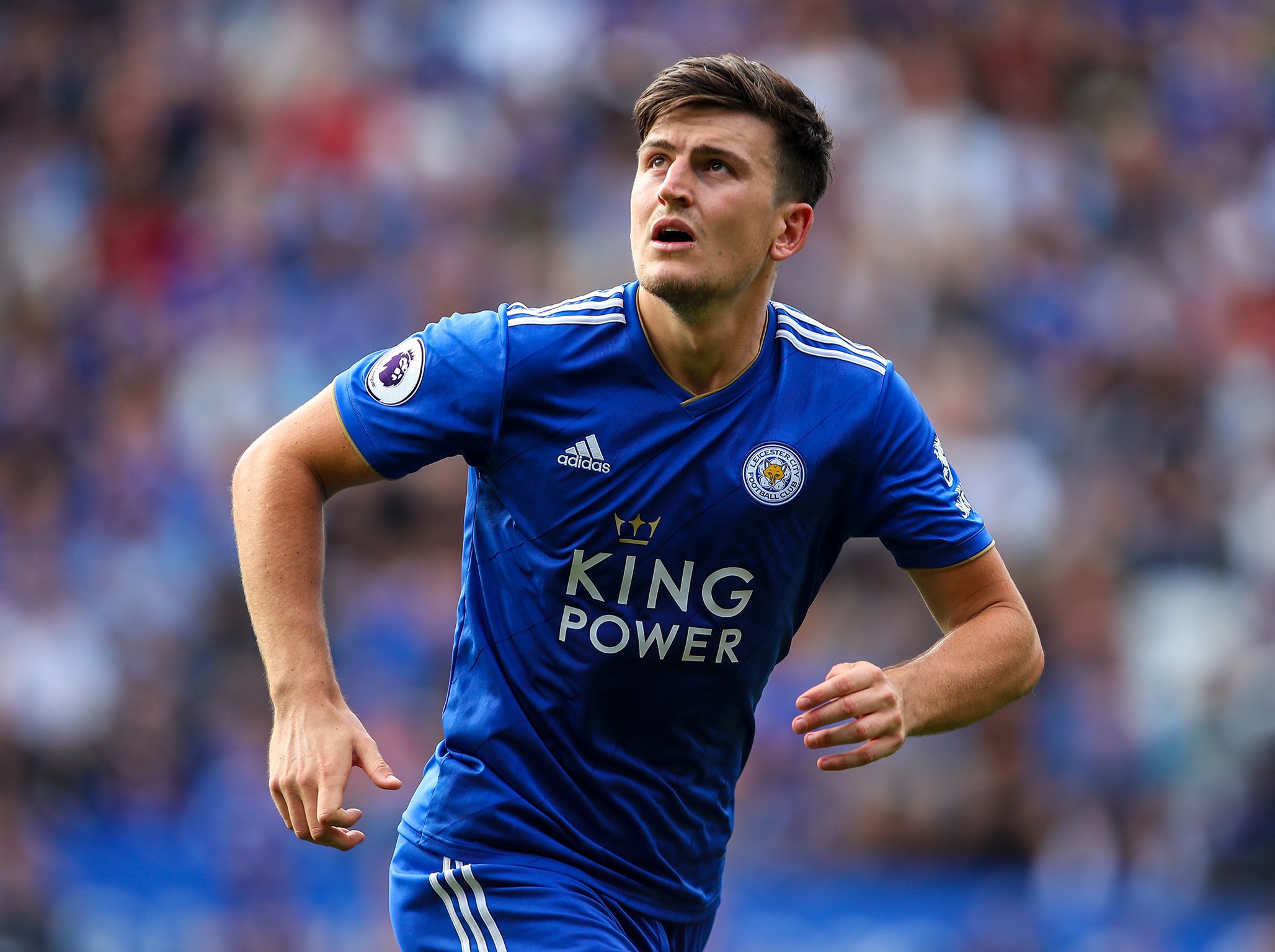 Harry Maguire nhận lương 'b&egrave;o bọt' tại MU