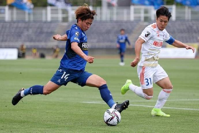Soi k&egrave;o phạt g&oacute;c Yokohama vs ThespaKusatsu, 17h ng&agrave;y 16/8