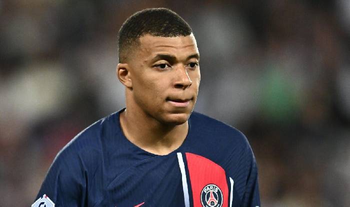 B&iacute; mật 'động trời' đằng sau vụ trở lại tập luyện của Mbappe