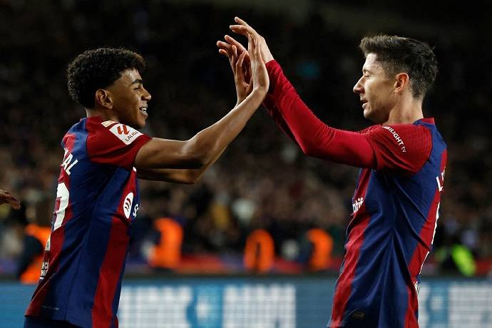 Nhận định, soi k&egrave;o Valencia vs Barca, 02h30 ng&agrave;y 18/8: Bắt Dơi tại hang