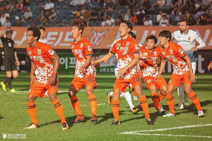 Ph&acirc;n t&iacute;ch k&egrave;o hiệp 1 Gwangju vs Jeju United, 14h30 ng&agrave;y 18/9