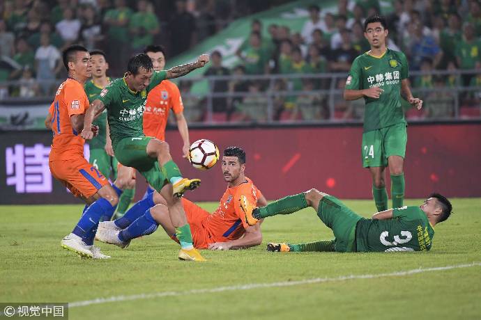 Soi k&egrave;o phạt g&oacute;c Shandong Taishan vs Beijing Guoan, 17h00 ng&agrave;y 16/12