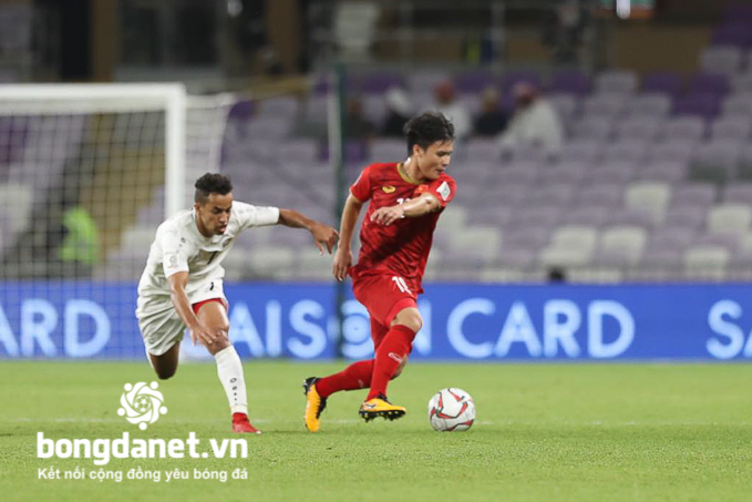 Si&ecirc;u phẩm của Quang Hải bị HLV Yemen ch&ecirc; l&agrave; may mắn