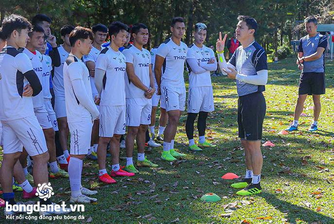 Tại sao HAGL gạch t&ecirc;n tr&ograve; cưng của thầy Park khỏi danh s&aacute;ch dự V-League 2021?