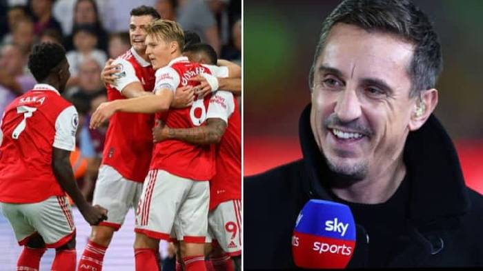 Gary Neville: 'Điều Arsenal l&agrave;m giỏi nhất l&agrave; tuột x&iacute;ch v&agrave;o cuối m&ugrave;a'