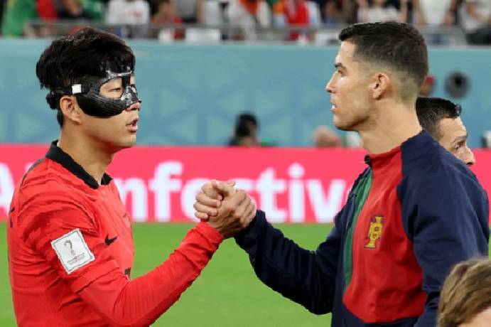 Ronaldo thua Son Heung-min ở cuộc đua cầu thủ xuất sắc nhất ch&acirc;u &Aacute;