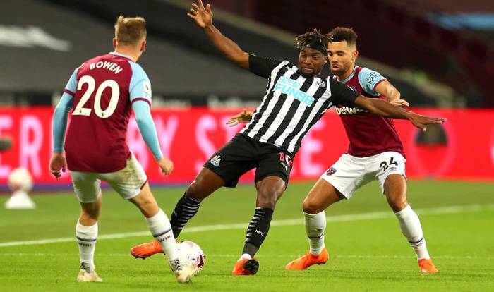 Tỷ lệ k&egrave;o nh&agrave; c&aacute;i West Ham vs Newcastle mới nhất, 19h30 ng&agrave;y 19/2