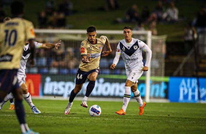 Soi k&egrave;o phạt g&oacute;c Macarthur vs Newcastle Jets, 13h ng&agrave;y 18/2