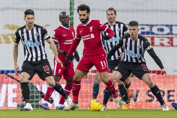 Soi k&egrave;o phạt g&oacute;c Newcastle vs Liverpool, 0h30 ng&agrave;y 19/2