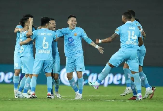 Nam Định v&ugrave;i dập Hải Ph&ograve;ng tại đất Cảng, B&igrave;nh Dương, Viettel c&ugrave;ng h&ograve;a nhạt