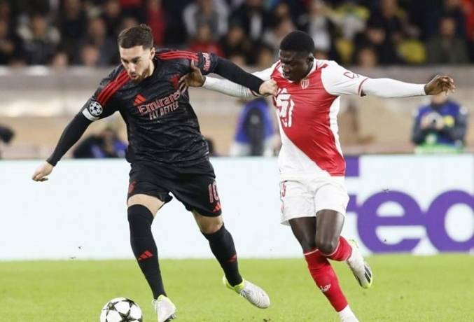 Si&ecirc;u m&aacute;y t&iacute;nh dự đo&aacute;n Benfica vs Monaco, 3h00 ng&agrave;y 19/2