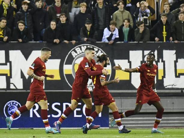 Đội h&igrave;nh ra s&acirc;n ch&iacute;nh thức Roma vs Vitesse, 3h ng&agrave;y 18/3