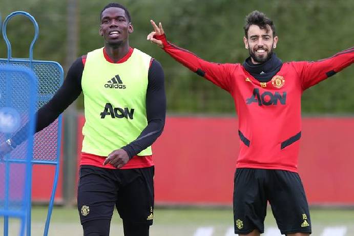 Pogba tiết lộ &ldquo;y&ecirc;u&rdquo; Bruno Fernandes v&agrave; th&iacute;ch khi&ecirc;u vũ với Bailly