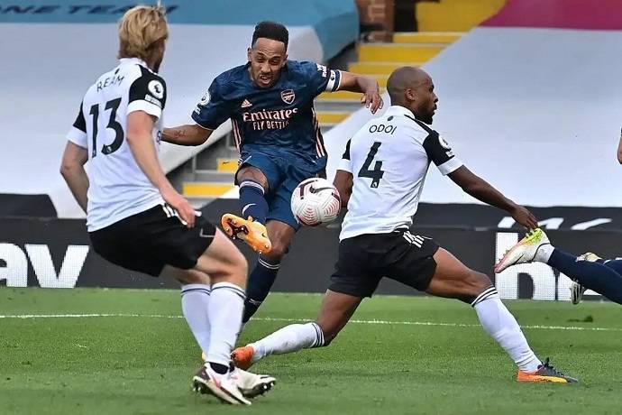 Soi k&egrave;o phạt g&oacute;c Ngoại hạng Anh h&ocirc;m nay 18/4: Arsenal vs Fulham