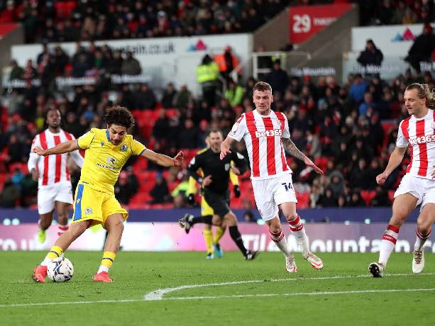 Soi k&egrave;o b&oacute;ng đ&aacute; hạng Nhất Anh h&ocirc;m nay 18/4: Blackburn vs Stoke