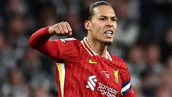 Van Dijk k&yacute; hợp đồng mới, nhận lương kỷ lục ở Liverpool