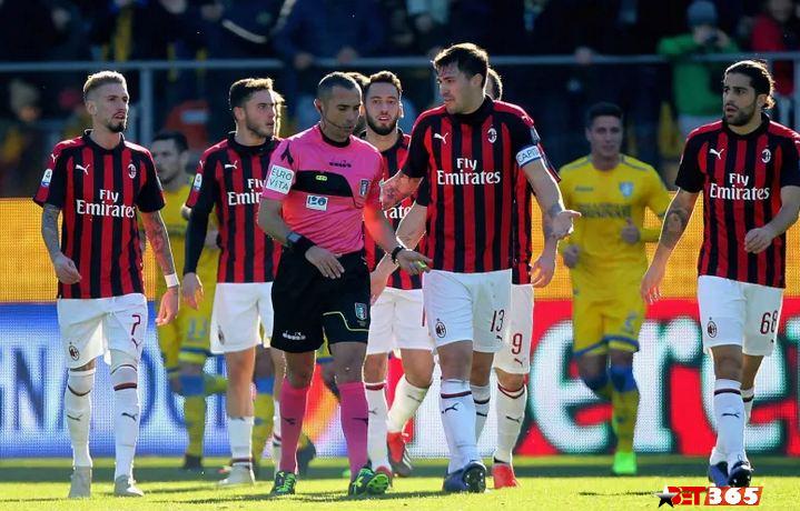Ph&acirc;n t&iacute;ch tỷ lệ AC Milan vs Frosinone, 23h ng&agrave;y 19/5