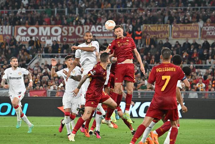 Soi k&egrave;o phạt g&oacute;c Leverkusen vs Roma, 02h00 ng&agrave;y 19/5