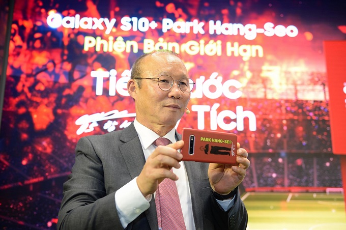 Thầy Park chia sẻ tinh thần &ldquo;tiếp bước kỳ t&iacute;ch&rdquo; qua c&ocirc;ng nghệ cao