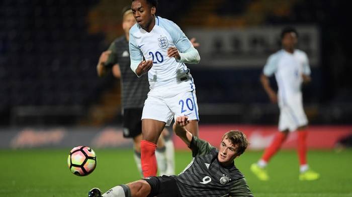 M&aacute;y t&iacute;nh dự đo&aacute;n b&oacute;ng đ&aacute; 19/6: U19 Anh vs U19 &Aacute;o