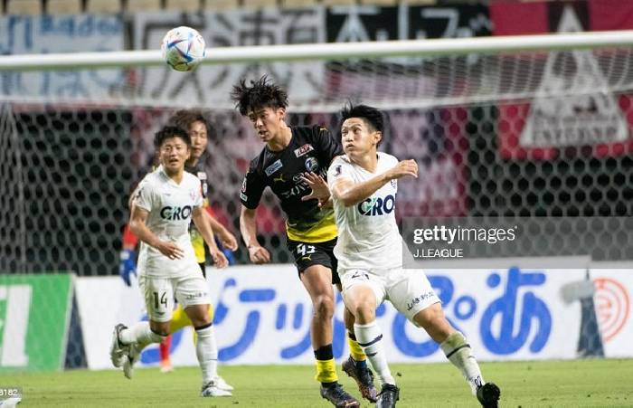 Soi k&egrave;o hiệp 1 Oita Trinita vs Fagiano Okayama, 17h00 ng&agrave;y 17/6