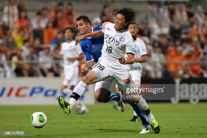 Soi k&egrave;o phạt g&oacute;c Oita Trinita vs Fagiano Okayama, 17h00 ng&agrave;y 17/6