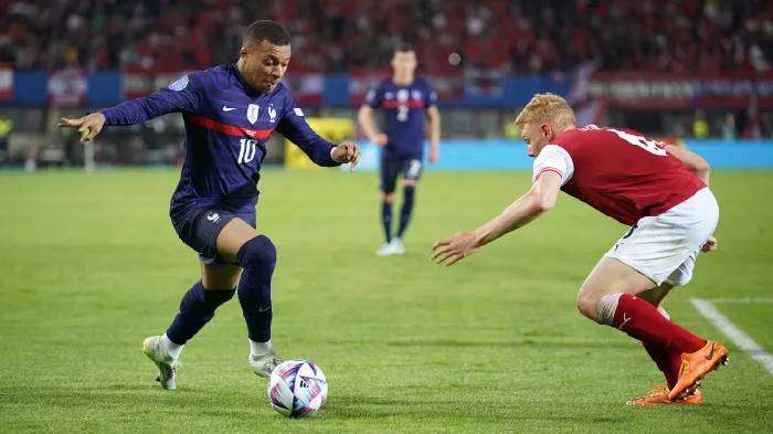 Soi k&egrave;o hiệp 1 &Aacute;o vs Ph&aacute;p, 2h00 ng&agrave;y 18/6