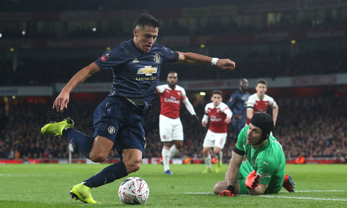 Ole Gunnar Solskjaer l&agrave;m s&aacute;ng tỏ tương lai Alexis Sanchez