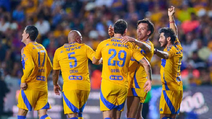 K&egrave;o v&agrave;ng b&oacute;ng đ&aacute; Chivas Guadalajara vs Tigres UANL, 08h00 ng&agrave;y 18/9: Chia điểm?