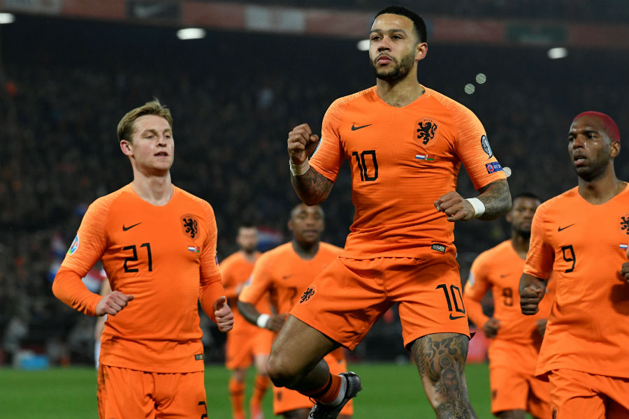 H&agrave; Lan vs Estonia (2h45 20/11): Lấy lại vị thế